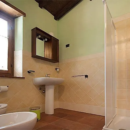 Prato Fiorito مزرعة للإقامة *